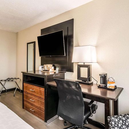 Quality Inn Pensacola Zewnętrze zdjęcie