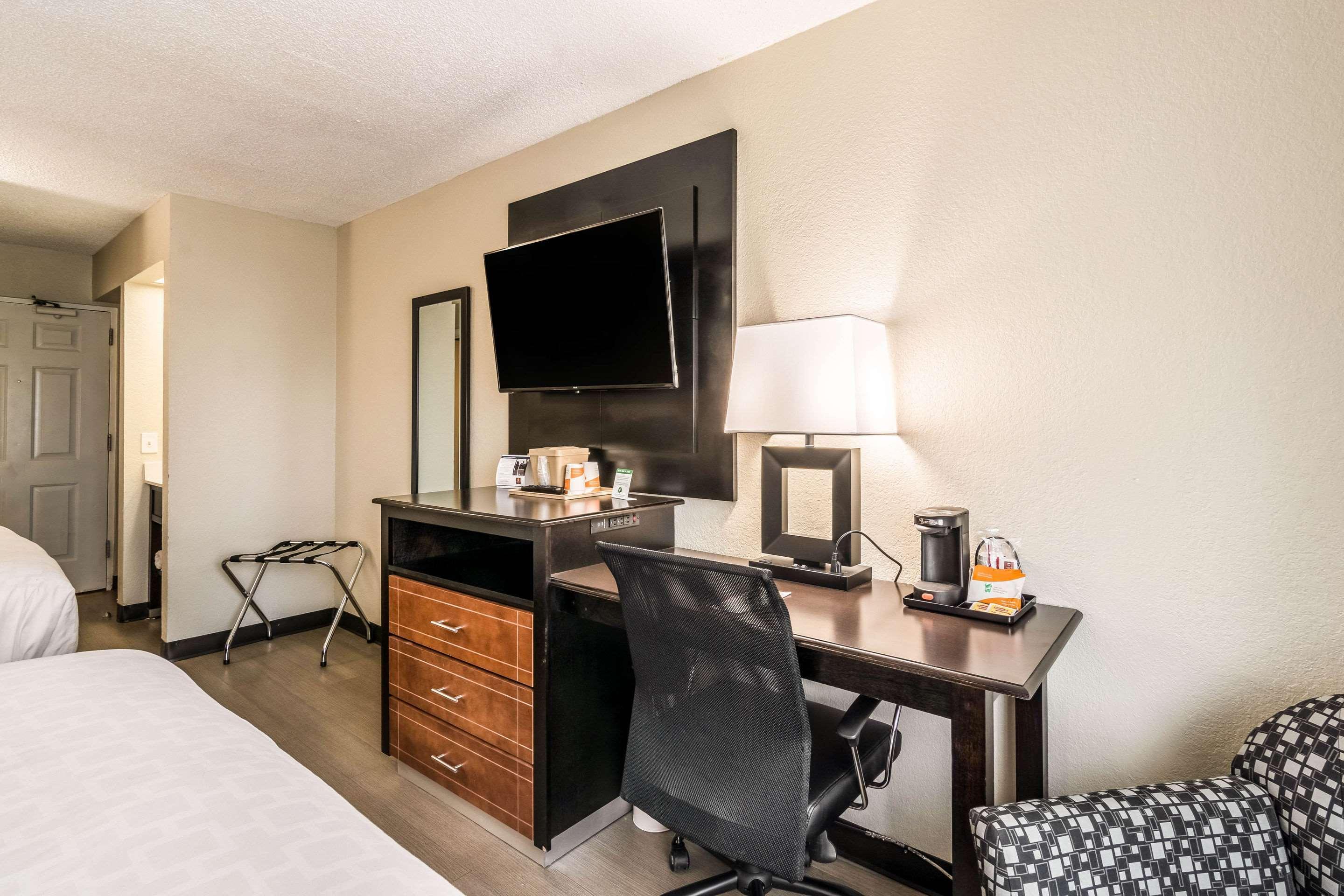 Quality Inn Pensacola Zewnętrze zdjęcie