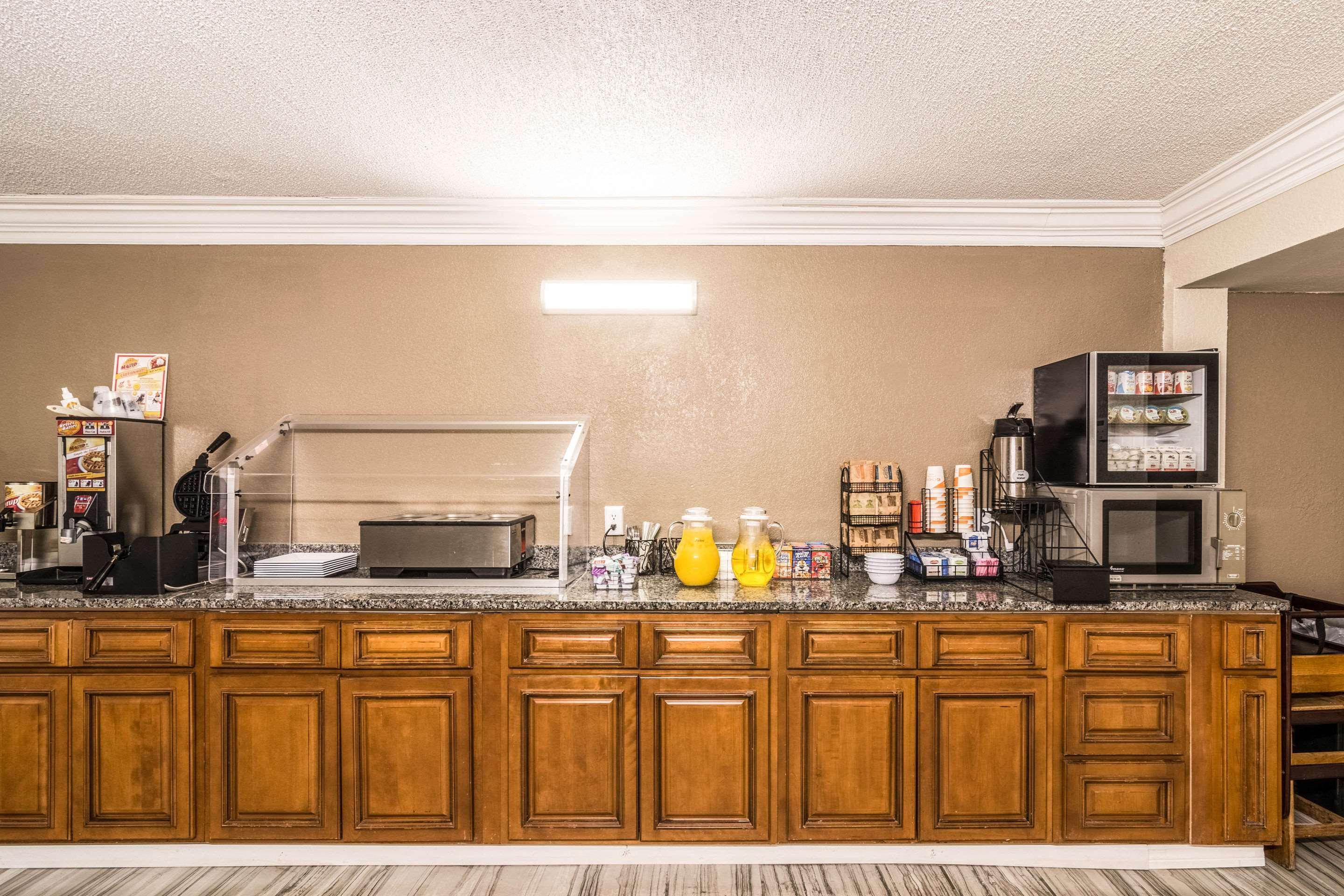 Quality Inn Pensacola Zewnętrze zdjęcie